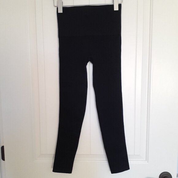 Set of 2 Spanx Look At Me Now Seamless Leggings Black Blue Size M - Picture 9 of 14